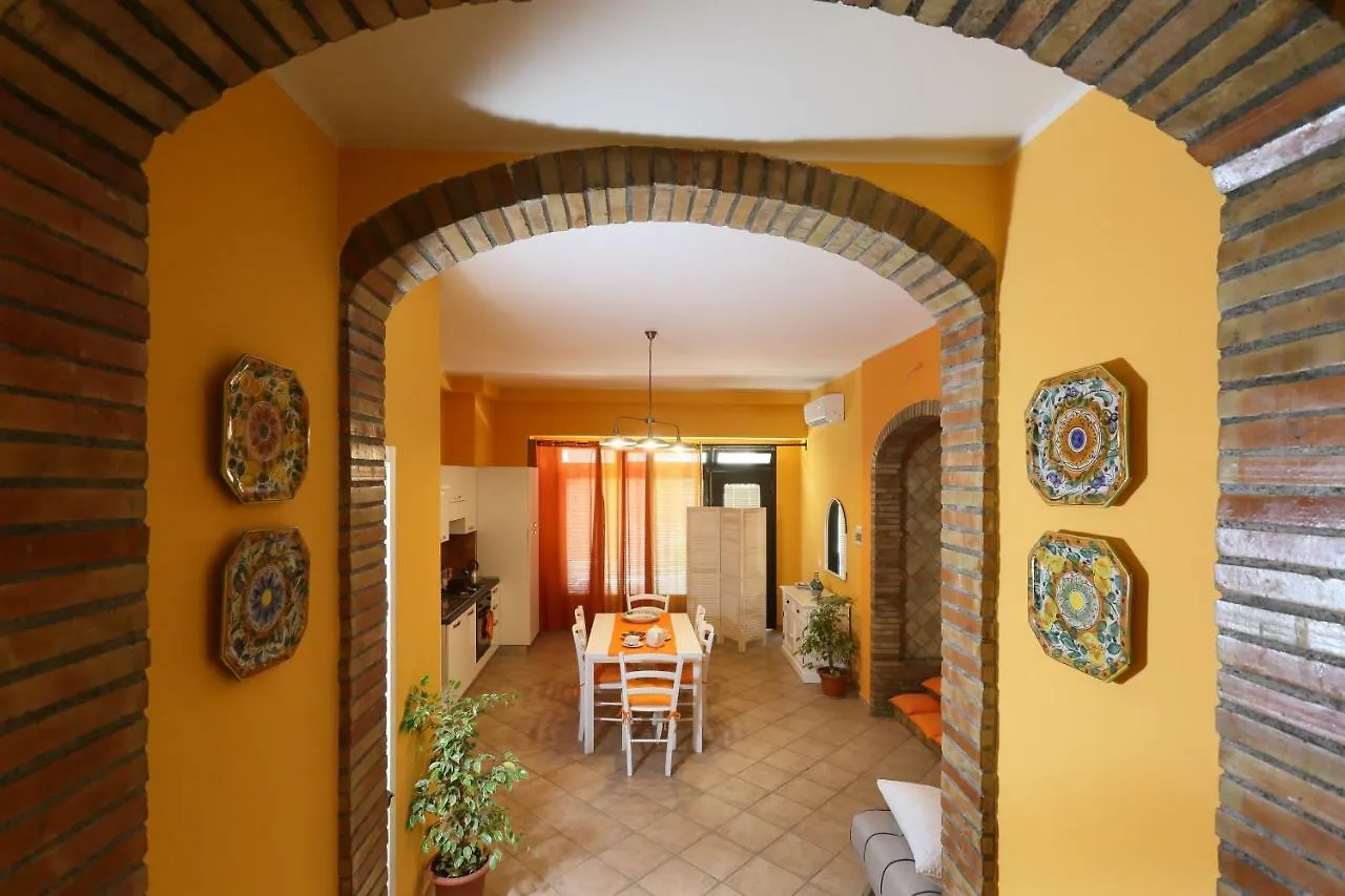Trinacria House Daire Taormina 0*,