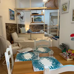  Apartment Salu'