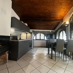  Apartment Casa Ale Italy